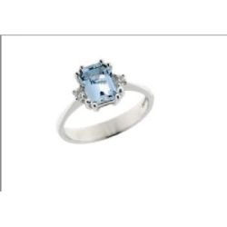 ANILLO EN ORO BLANCO DE 18 K CON AGUAMARINA TALLA ESMERALDA. - AA 029910